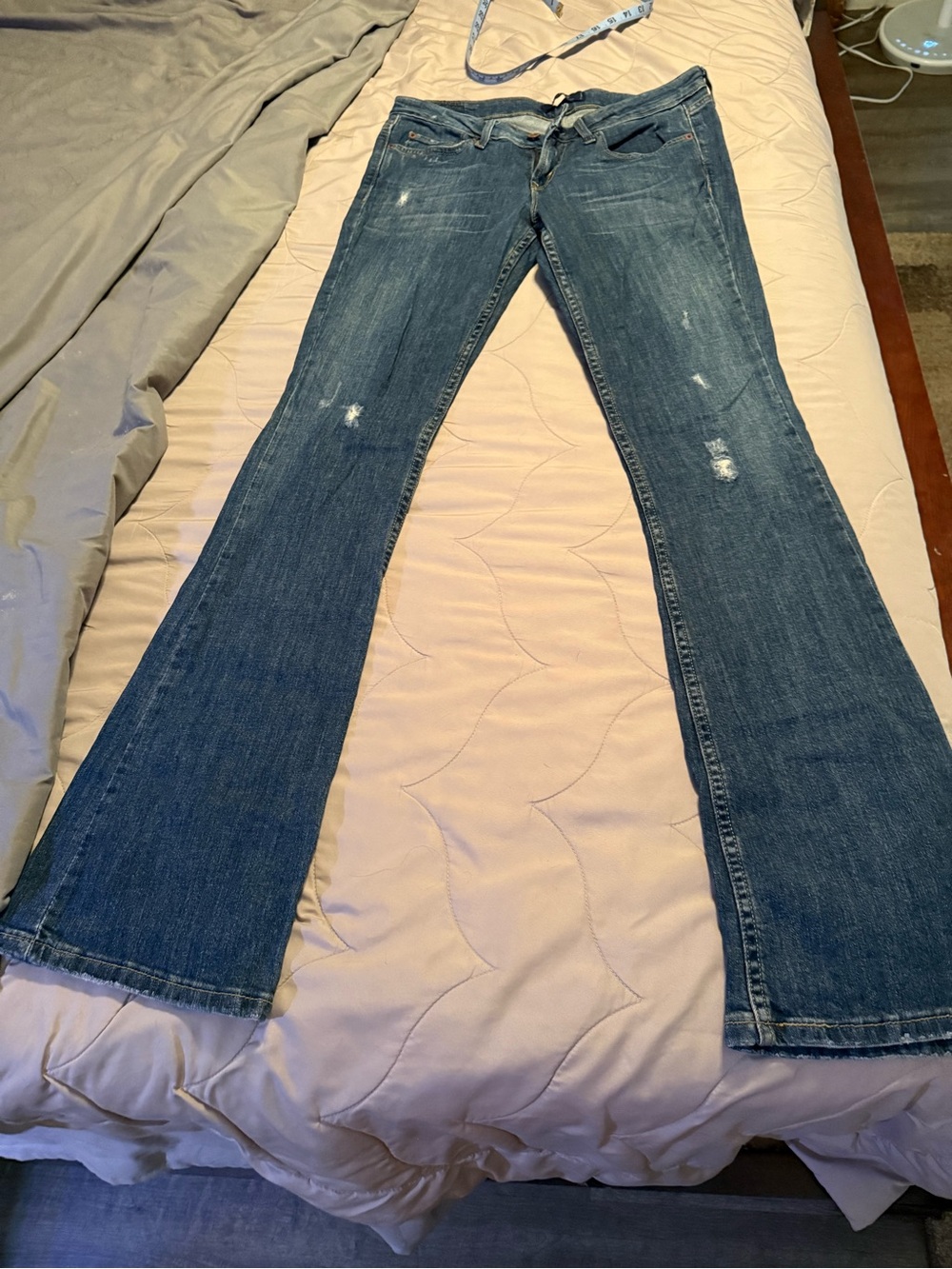 Levi’s Superlow Bootcut Jeans Women’s 7 Long Distressed Y2K Flare